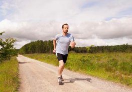 Ve vedru raději relaxovat ve stínu než sportovat, říká kardiolog