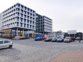 Pohled na rekonstruované náměstíčko před lékárnou